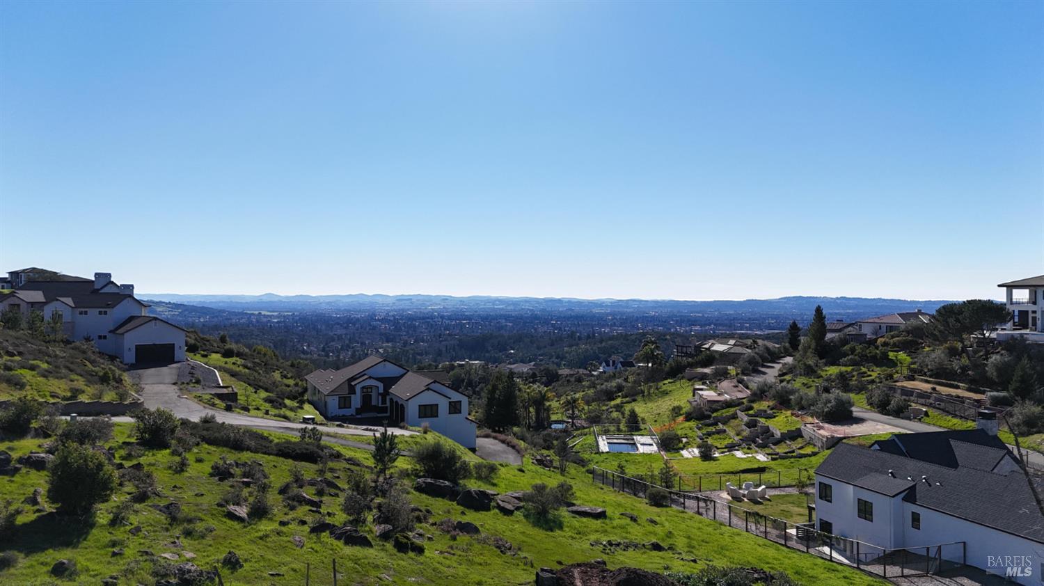 2290 Newgate Court Santa Rosa CA 95404
