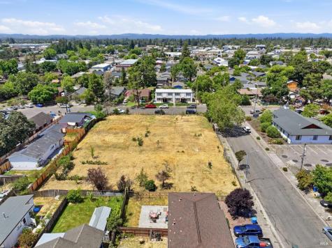 1306 Grand Avenue Santa Rosa CA 95404