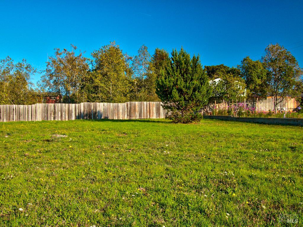 102 N Dana Street Fort Bragg CA 95437