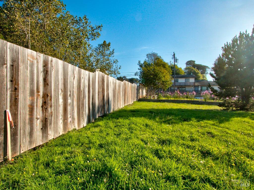 102 N Dana Street Fort Bragg CA 95437