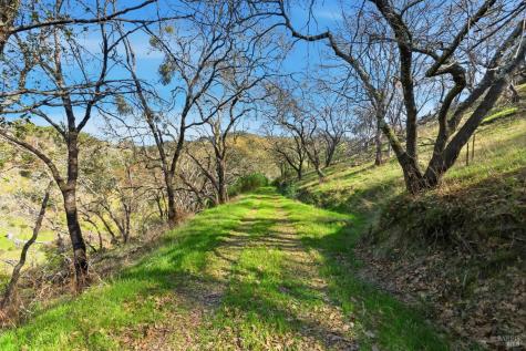 1477 Leslie Road Healdsburg CA 95448