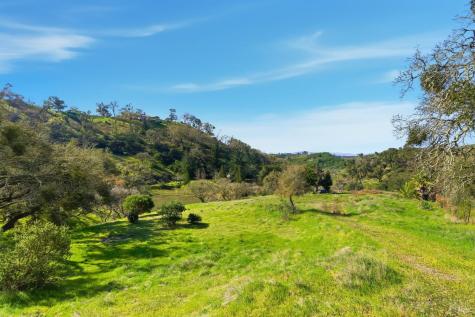 1477 Leslie Road Healdsburg CA 95448