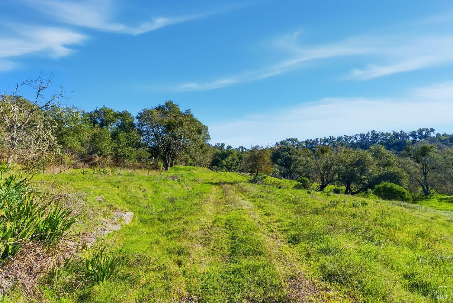 1477 Leslie Road Healdsburg CA 95448