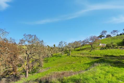1477 Leslie Road Healdsburg CA 95448