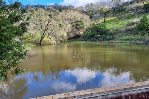 1477 Leslie Road Healdsburg CA 95448