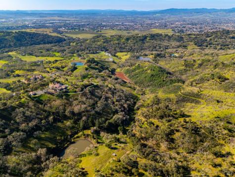 1477 Leslie Road Healdsburg CA 95448