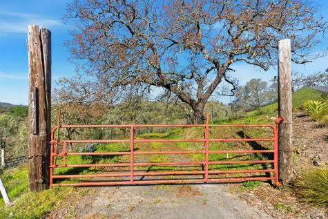 1477 Leslie Road Healdsburg CA 95448