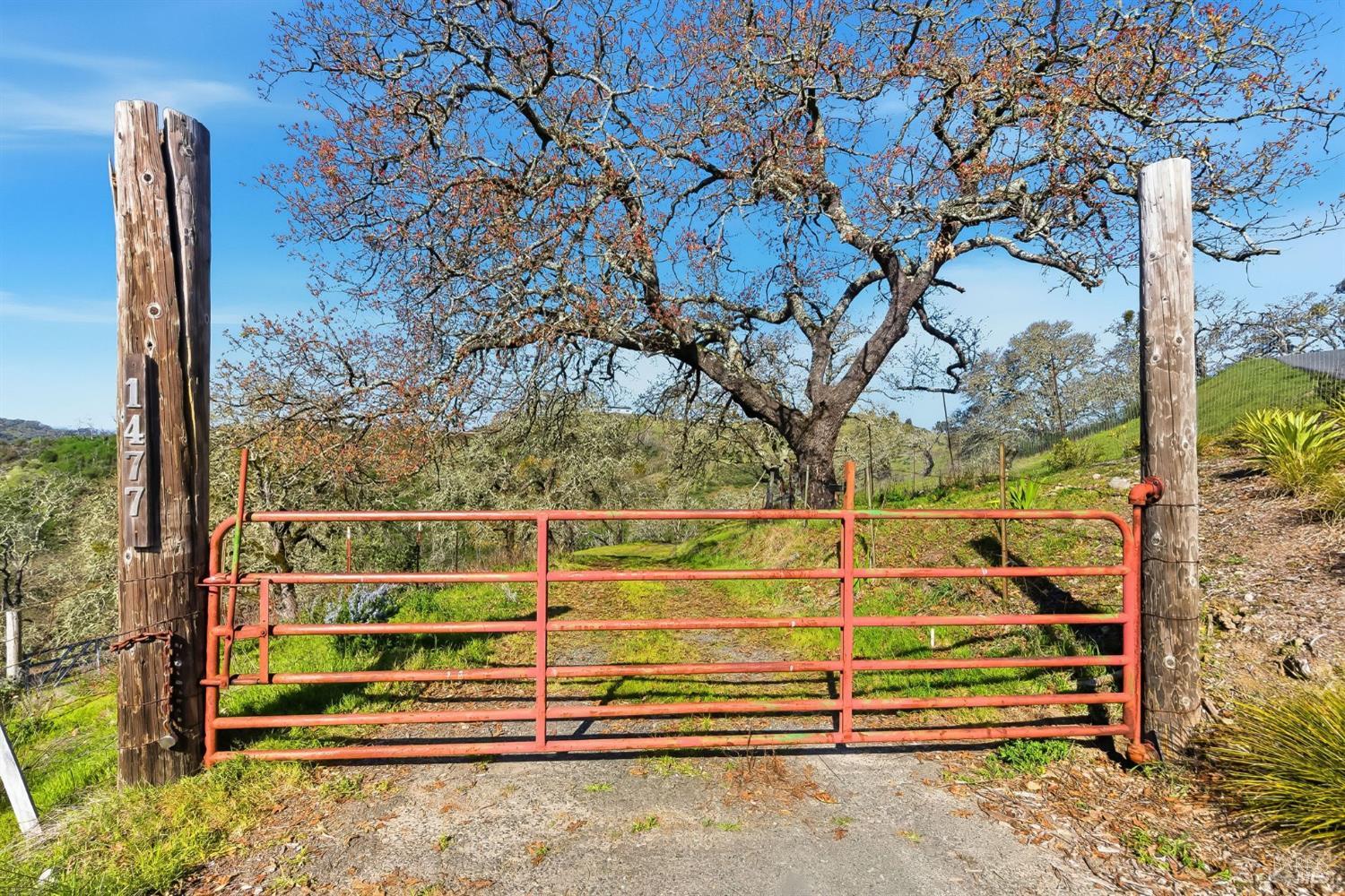 1477 Leslie Road Healdsburg CA 95448