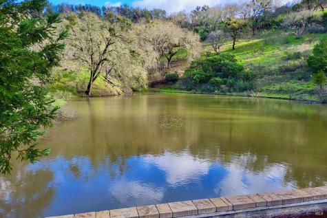 1477 Leslie Road Healdsburg CA 95448