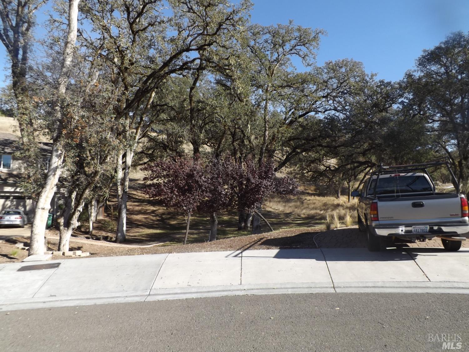 2521 Bartlett Court Ukiah CA 95482