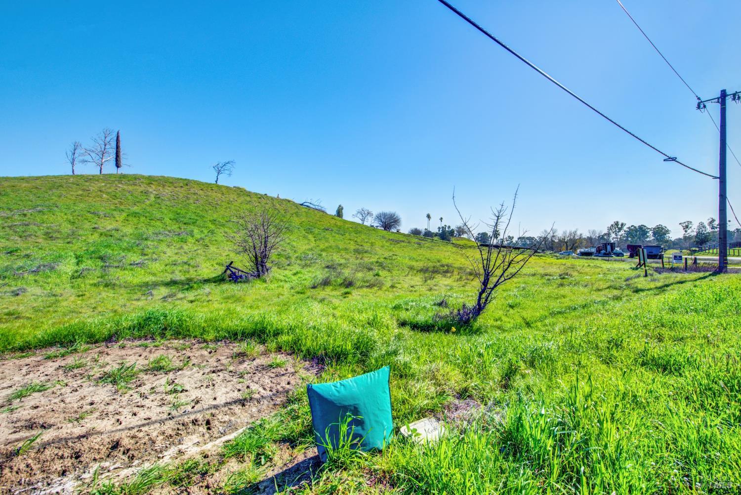 7668 English Hills Road Vacaville CA 95688