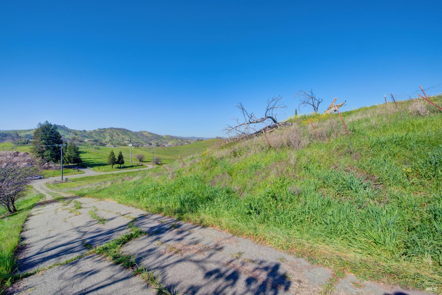 7668 English Hills Road Vacaville CA 95688