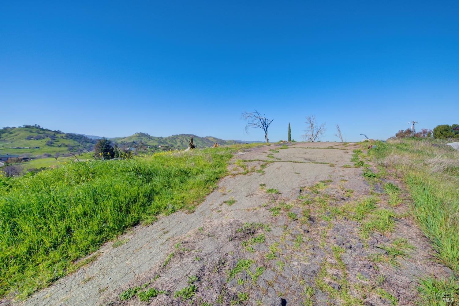 7668 English Hills Road Vacaville CA 95688