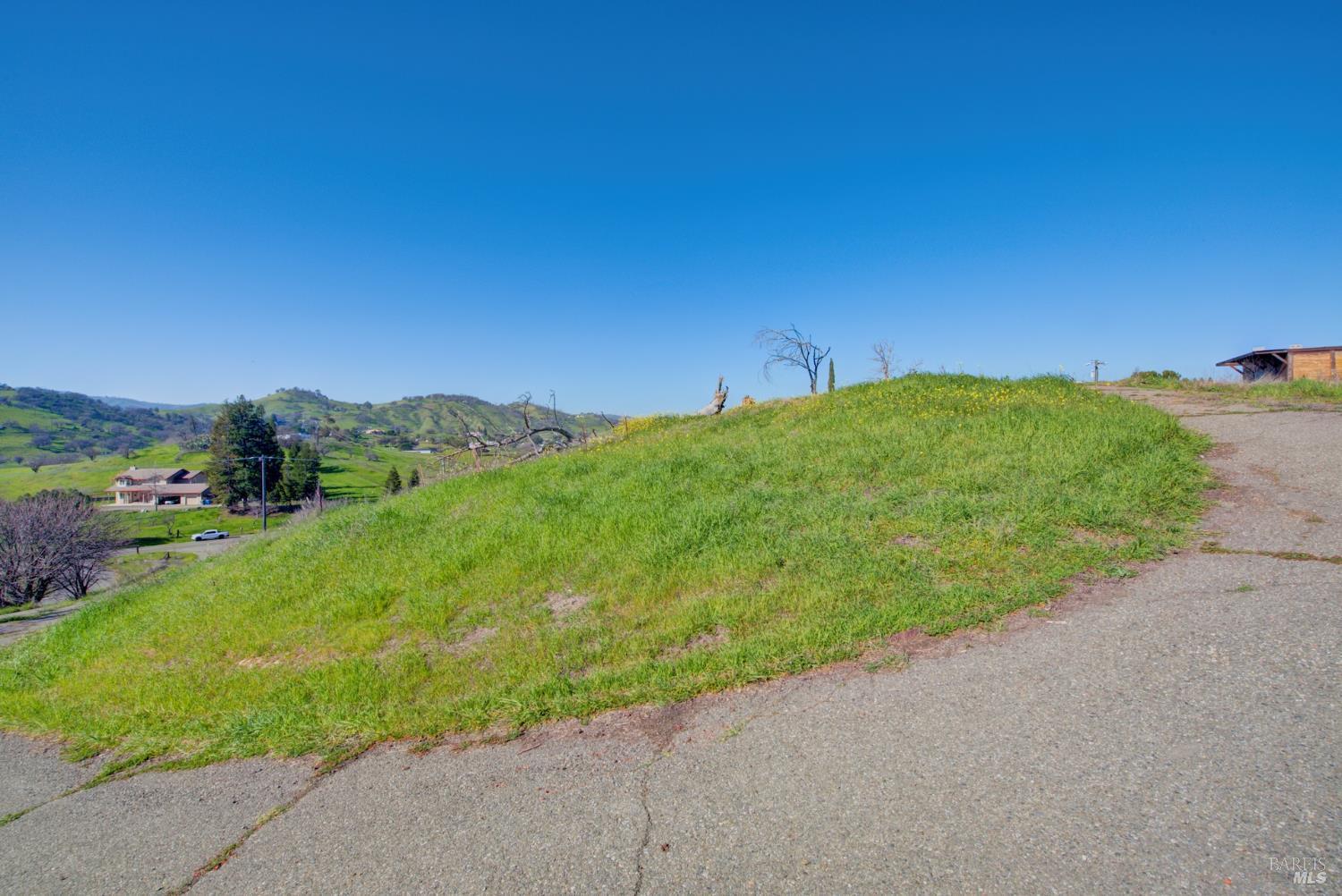 7668 English Hills Road Vacaville CA 95688
