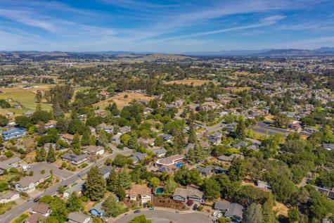 12 Dorenfeld Court Petaluma CA 94952