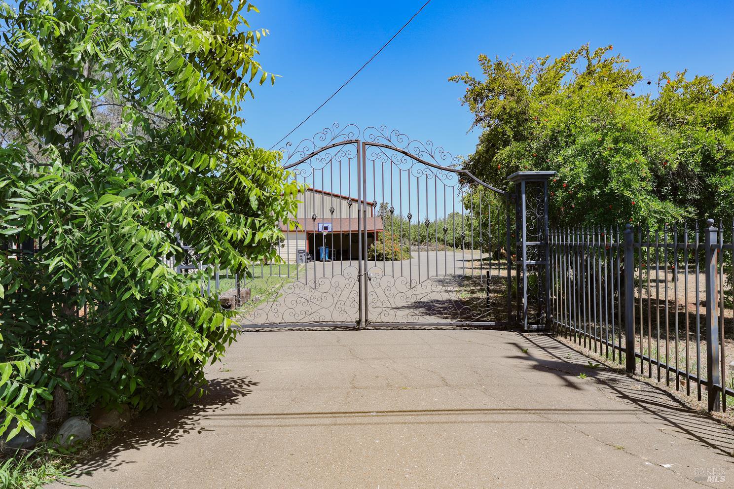 7948 N Meridian Road Dixon CA 95620
