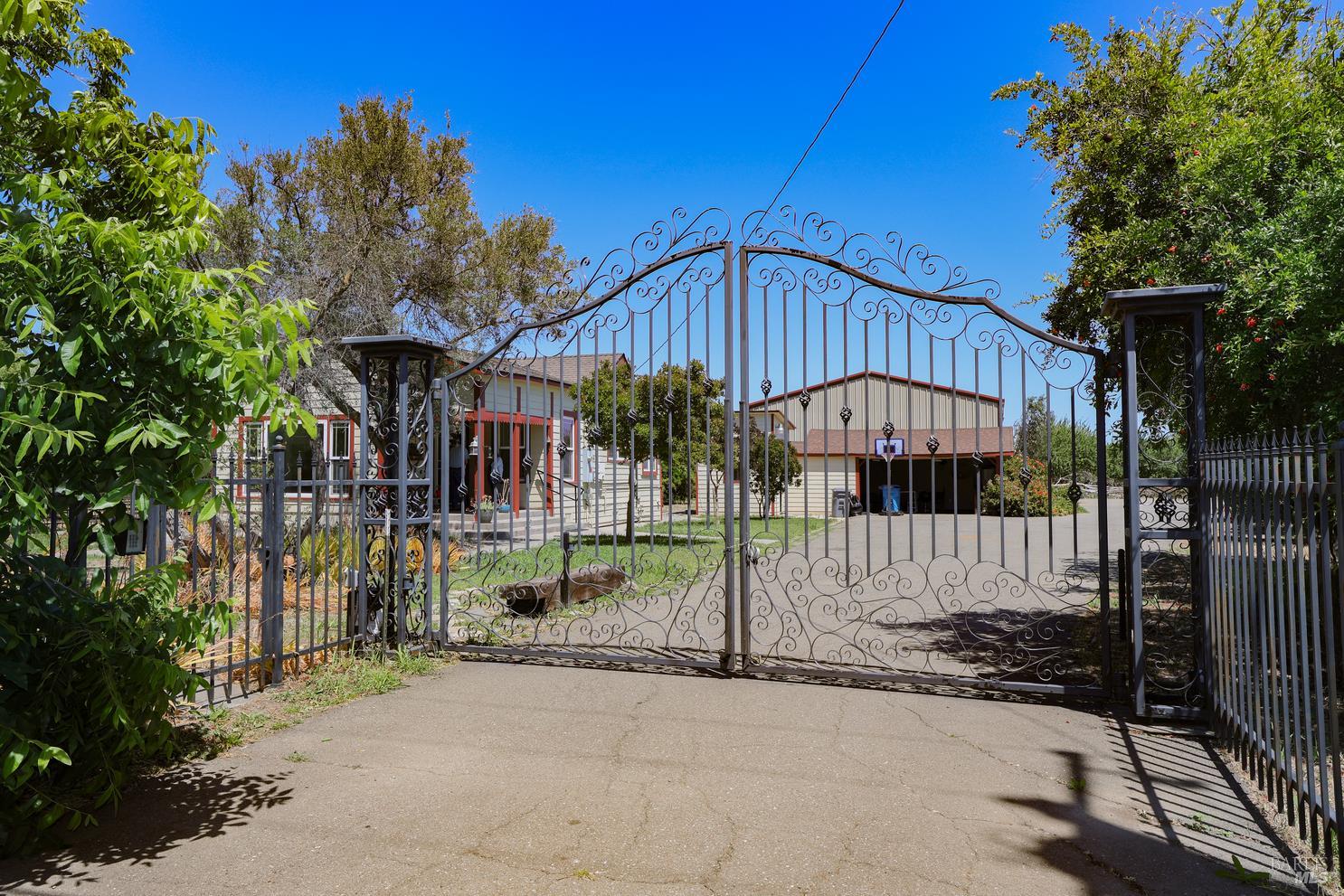 7948 N Meridian Road Dixon CA 95620
