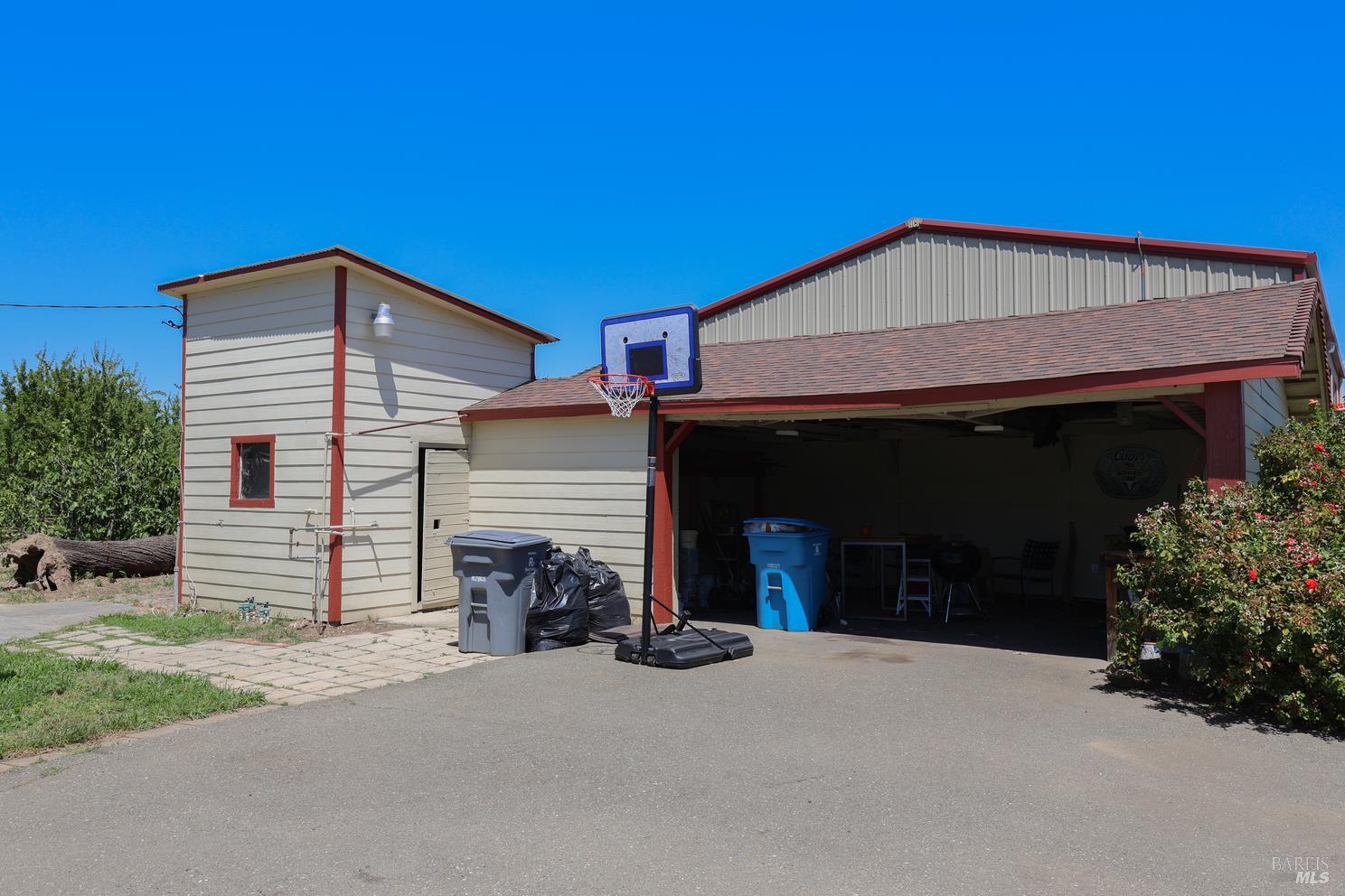 7948 N Meridian Road Dixon CA 95620