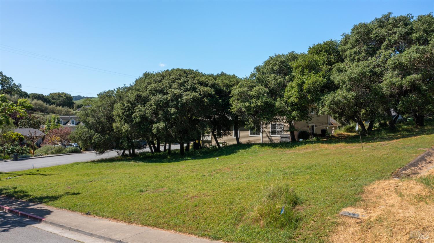 156 Grant Court Petaluma CA 94952