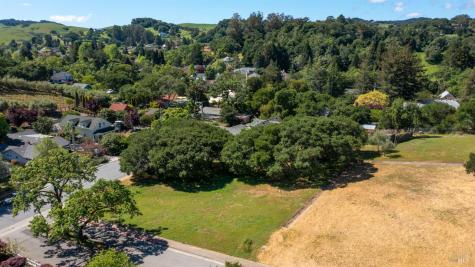 156 Grant Court Petaluma CA 94952