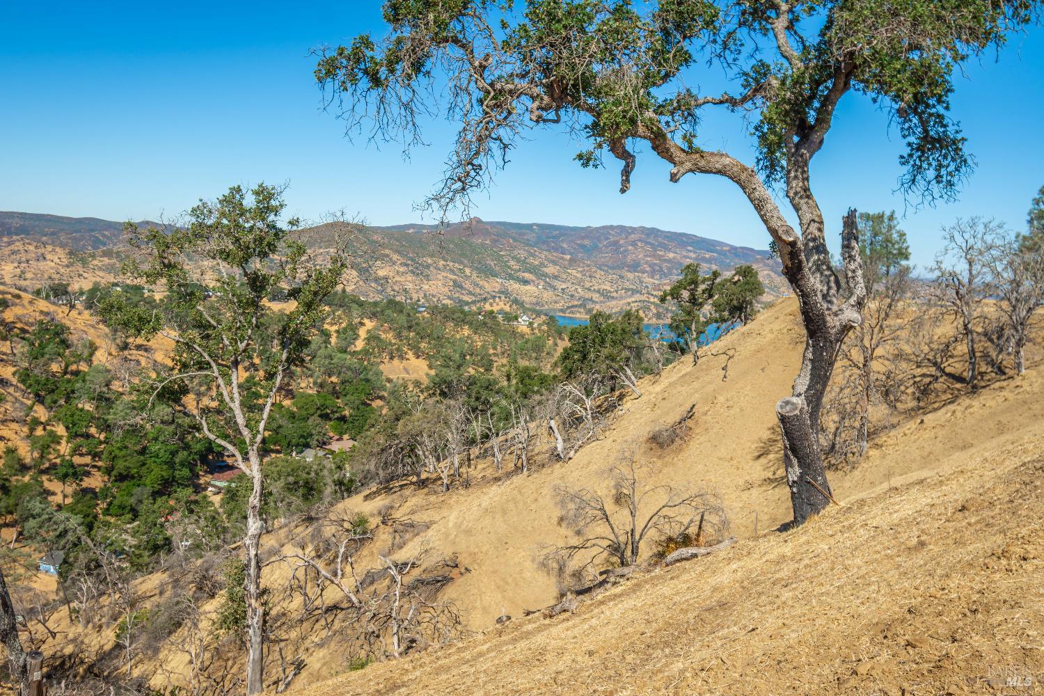 1099 Westridge Drive Napa CA 94558