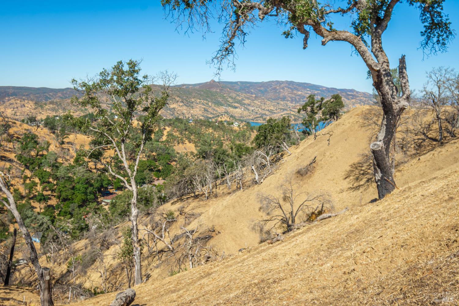 1099 Westridge Drive Napa CA 94558