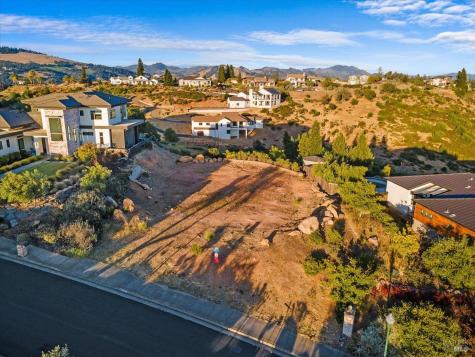 3850 Horizon View Way Santa Rosa CA 95404