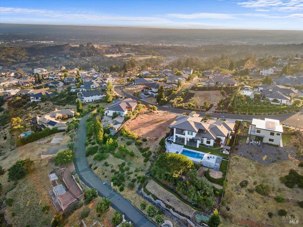 3850 Horizon View Way Santa Rosa CA 95404
