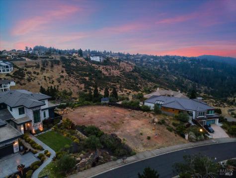 3850 Horizon View Way Santa Rosa CA 95404