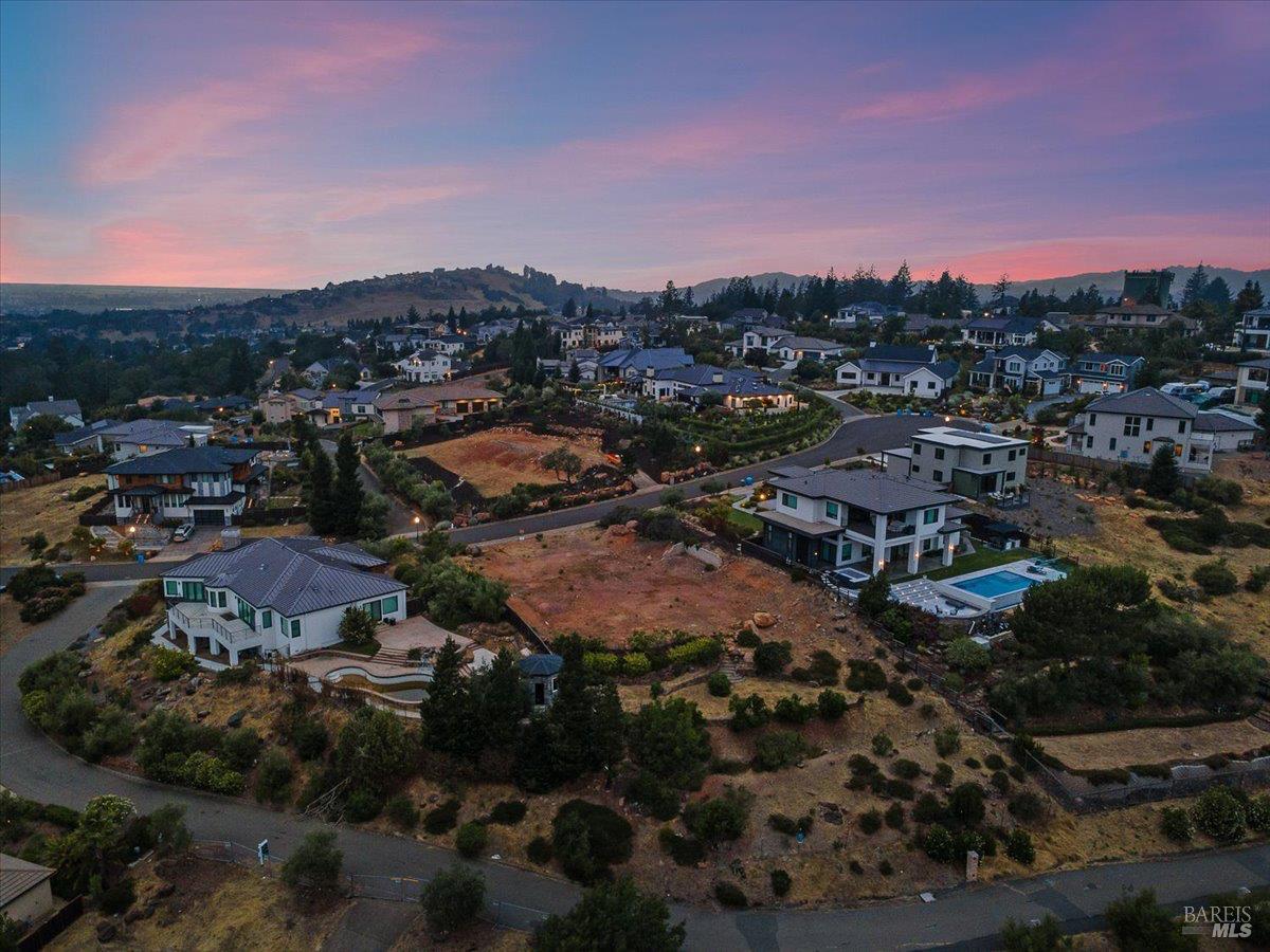 3850 Horizon View Way Santa Rosa CA 95404