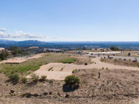 3858 Skyfarm Drive Santa Rosa CA 95403