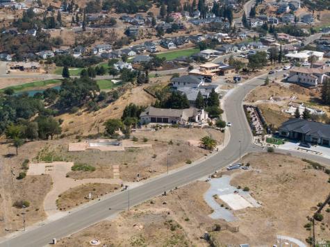 3858 Skyfarm Drive Santa Rosa CA 95403