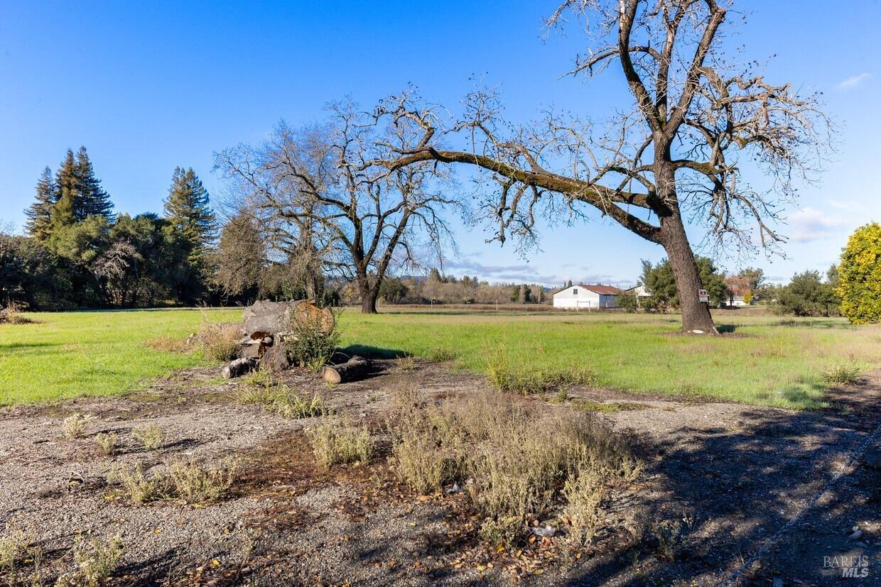 13255 Healdsburg Avenue Healdsburg CA 95448