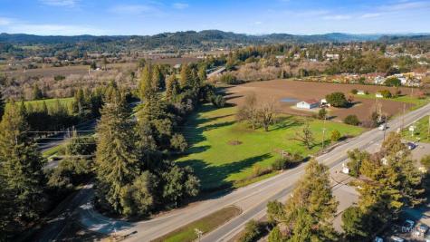 13255 Healdsburg Avenue Healdsburg CA 95448