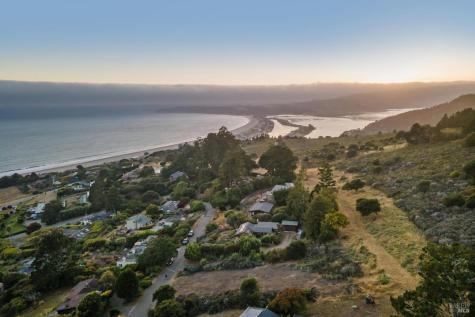 21 Avenida Las Baulinas Stinson Beach CA 94970
