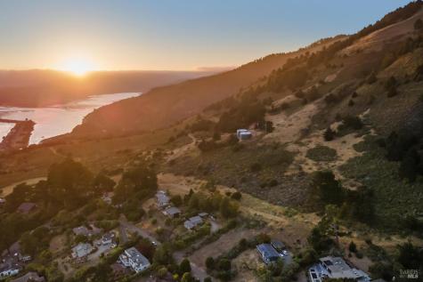 21 Avenida Las Baulinas Stinson Beach CA 94970