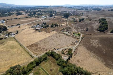 7080 Gravenstein Highway Cotati CA 94931