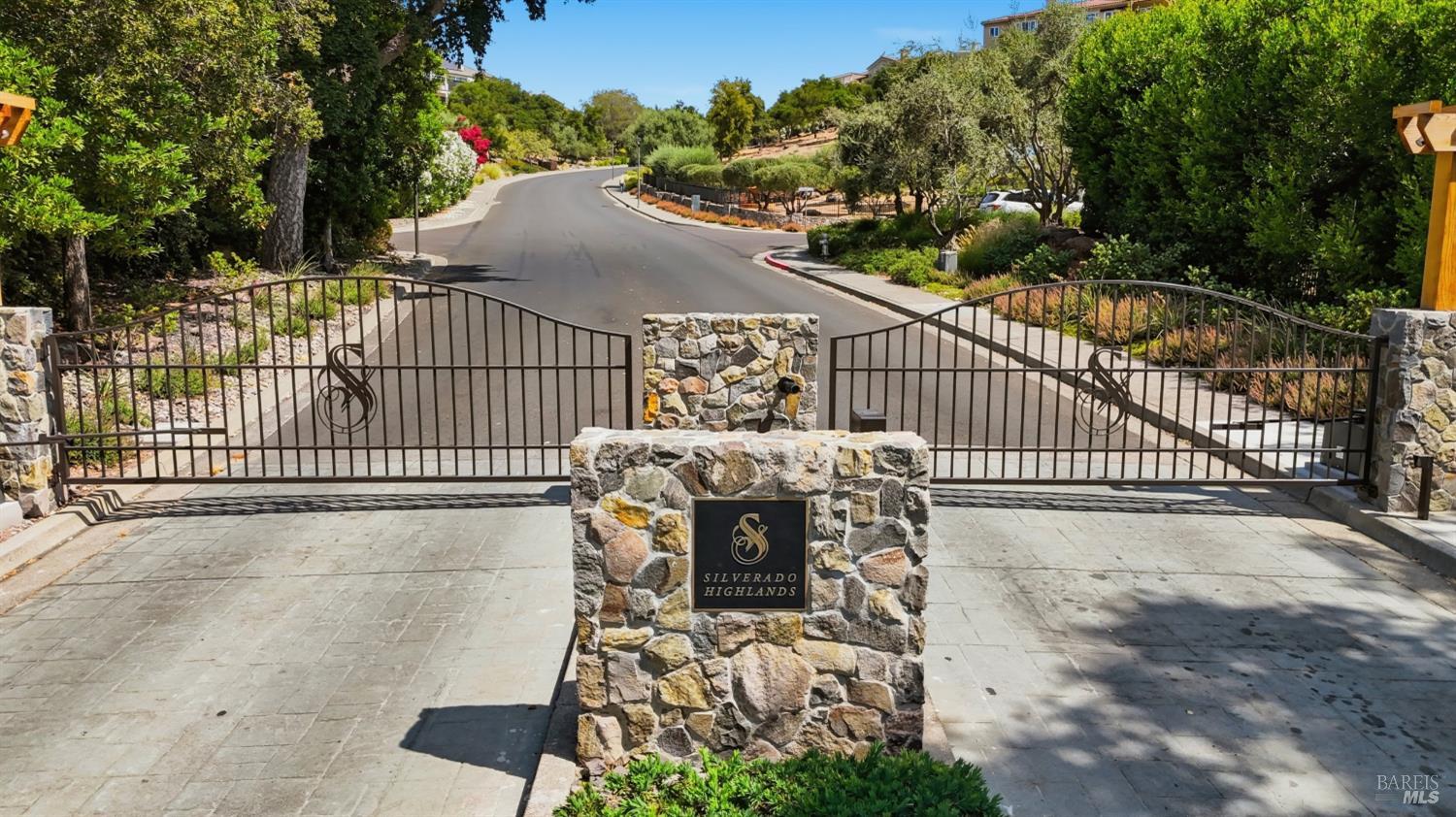 1167 Castle Oaks Drive Napa CA 94558