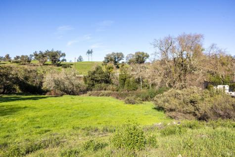 4011 Skyfarm Drive Santa Rosa CA 95403