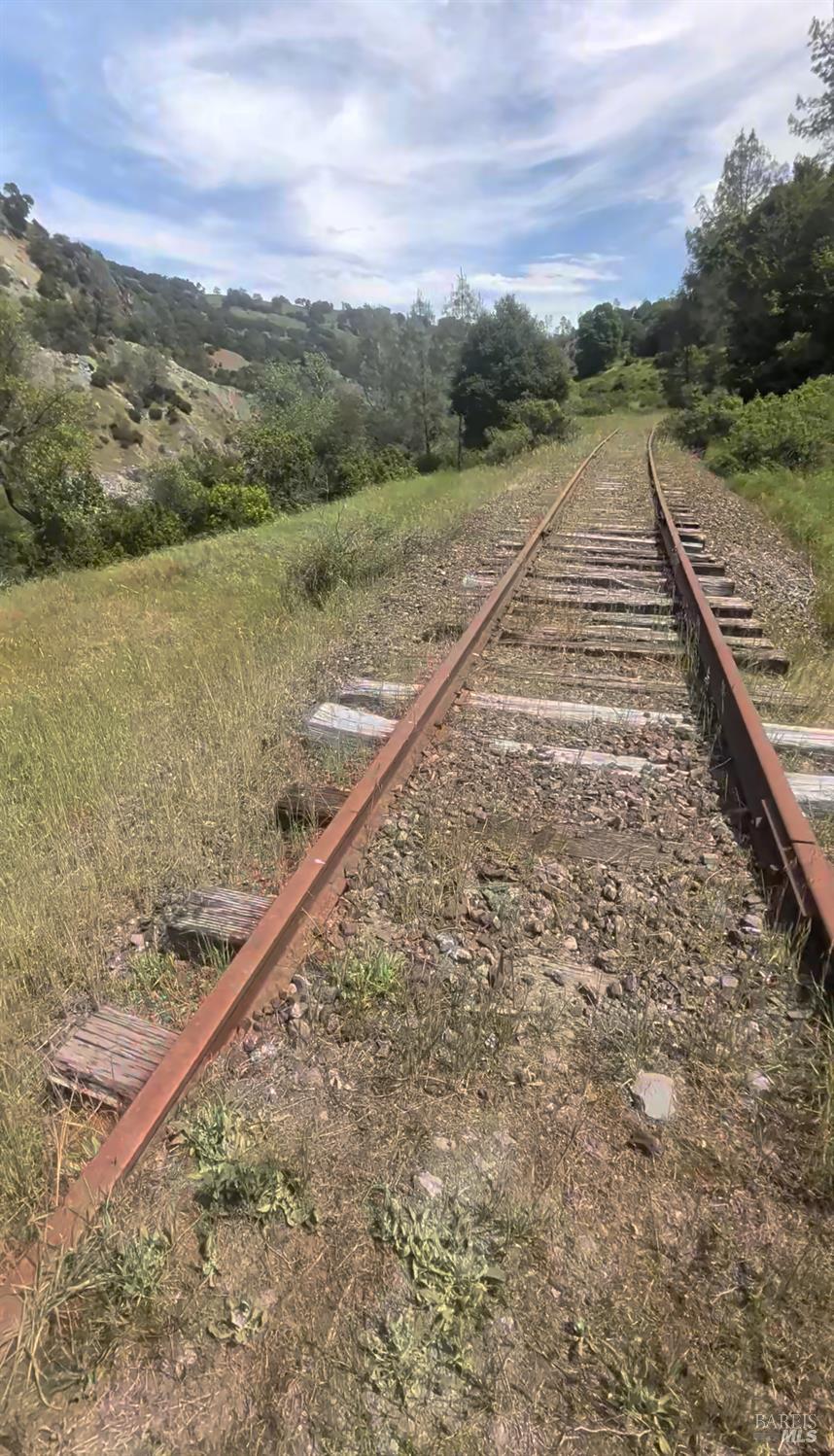 7020 Dos Rios Road Laytonville CA 95454