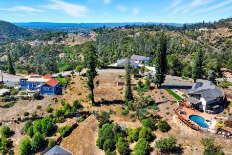 1436 Lorraine Way Santa Rosa CA 95404