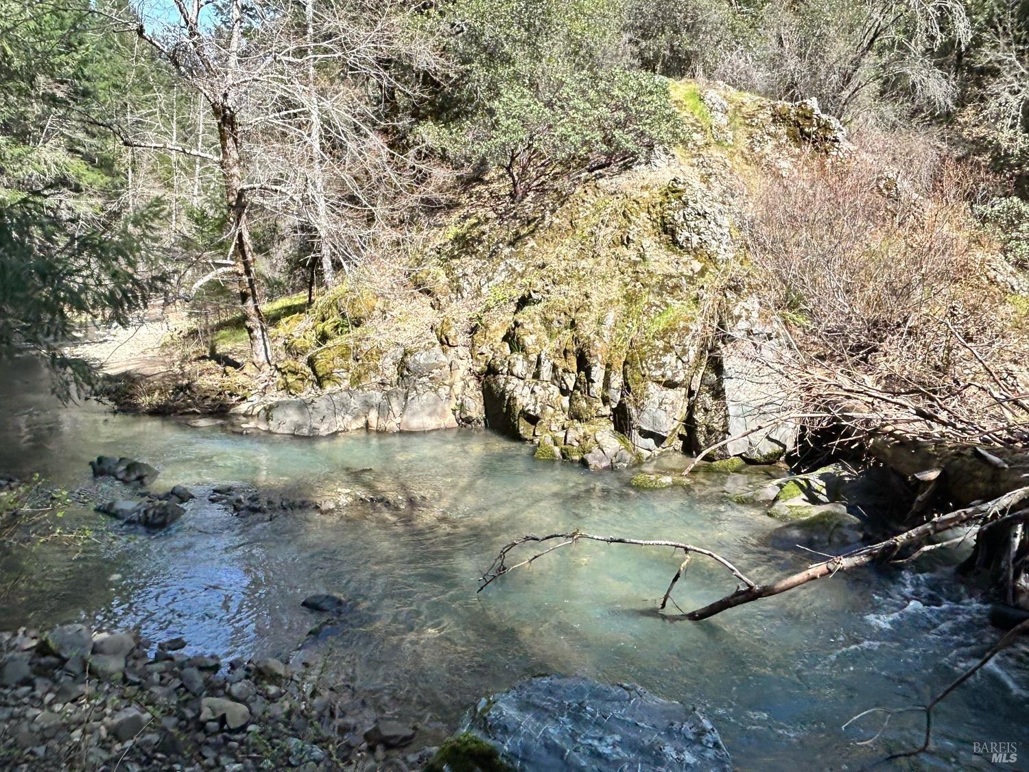 21165 Tomki Road Redwood Valley CA 95470