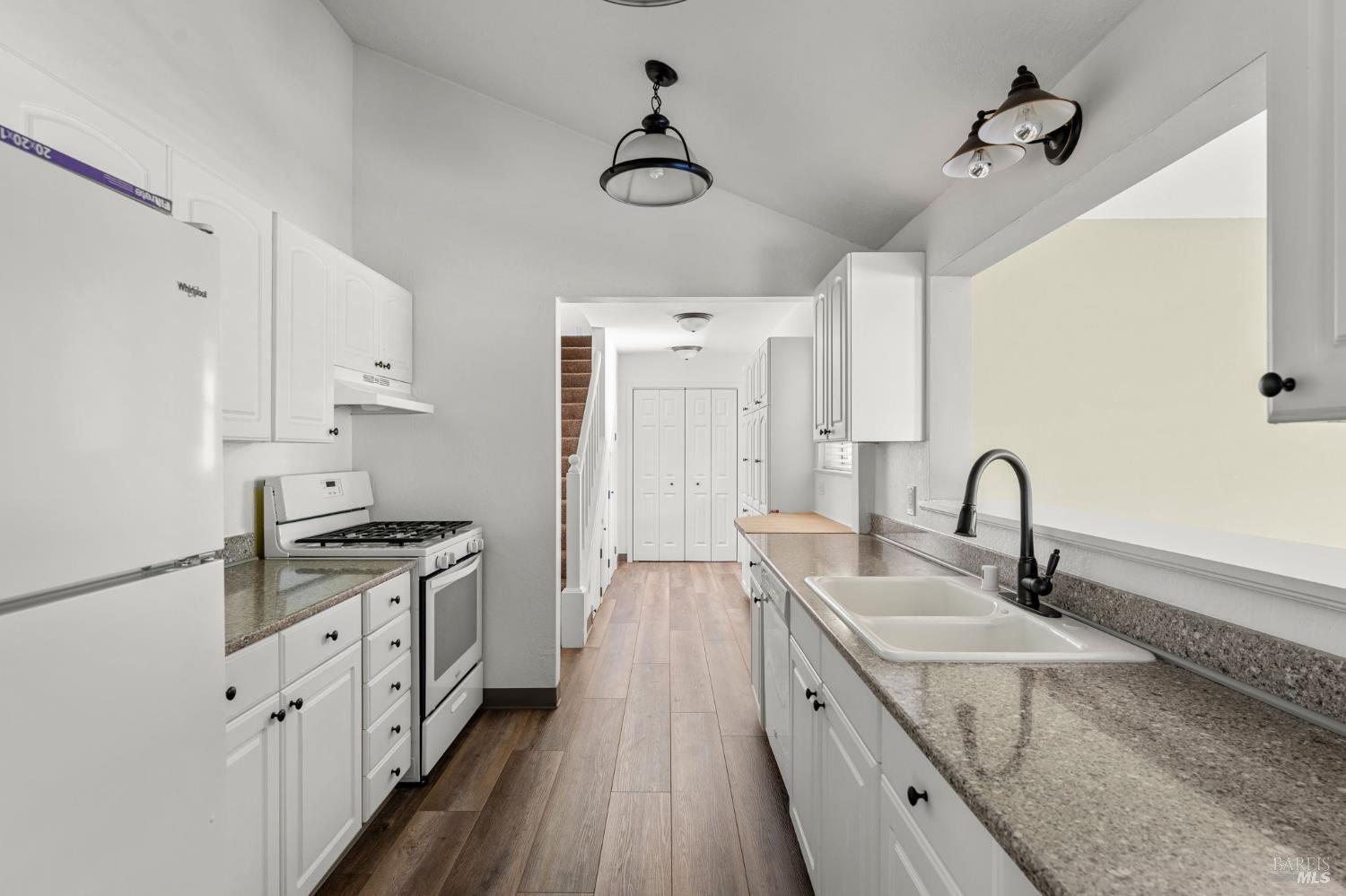 1075 Greenfield Road St. Helena CA 94574