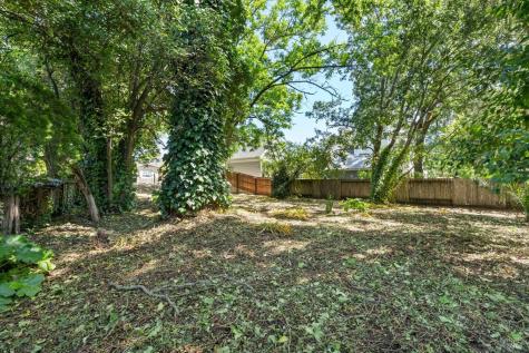 413 Fitch Street Healdsburg CA 95448