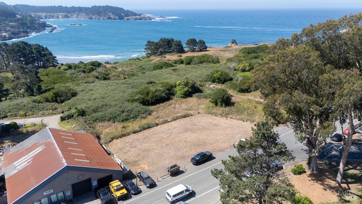 44961 Main Street Mendocino CA 95460