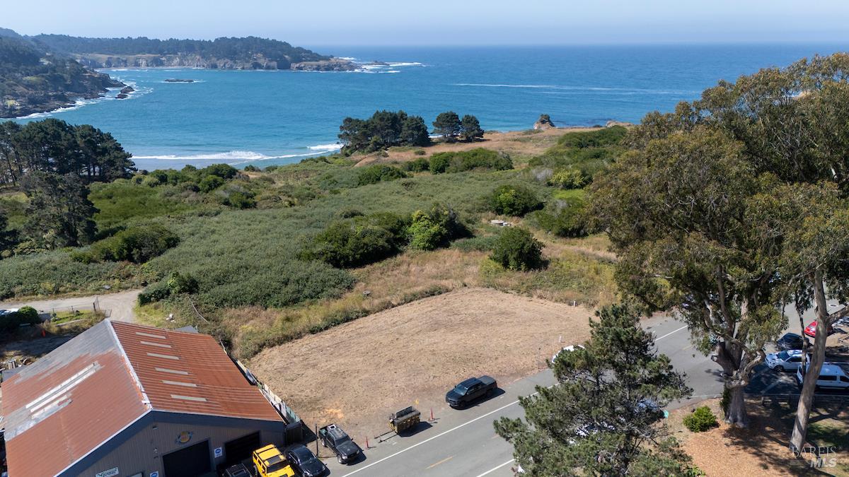 44961 Main Street Mendocino CA 95460