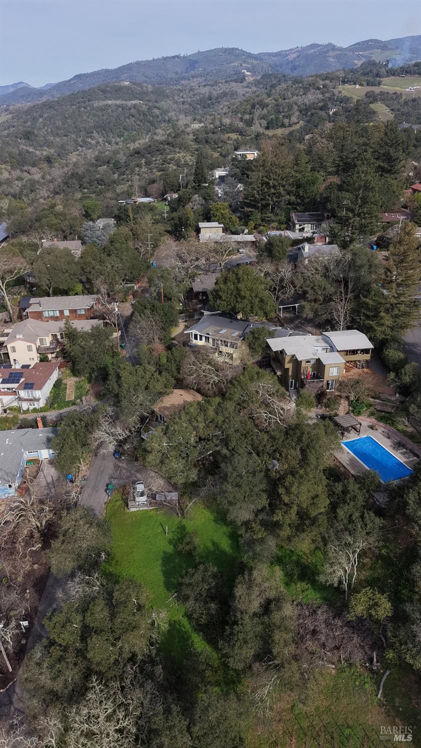 17278 Hillcrest Avenue Sonoma CA 95476