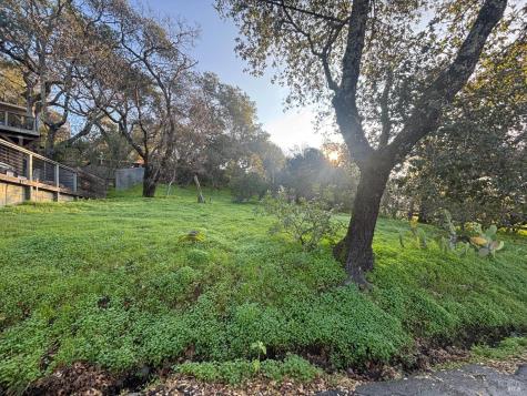 17278 Hillcrest Avenue Sonoma CA 95476