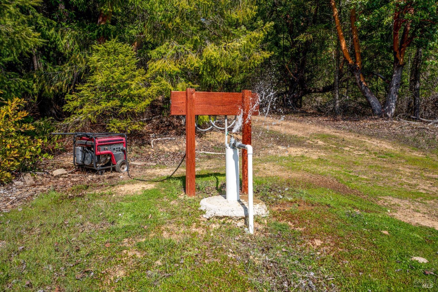20401 Tomki Redwood Valley CA 95470