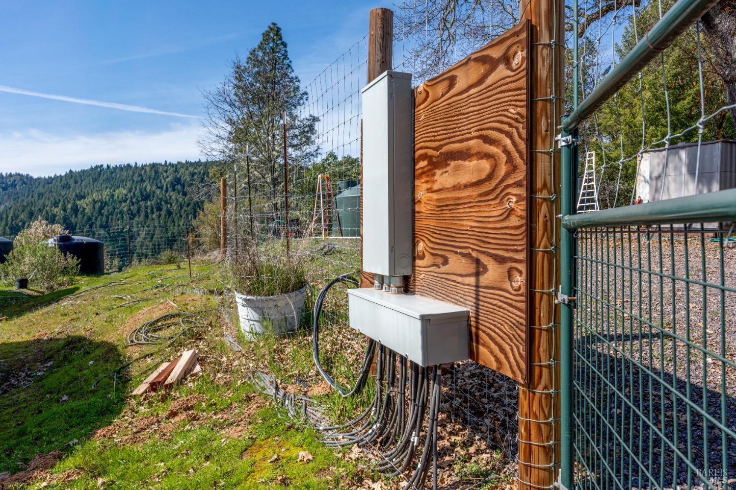 20401 Tomki Redwood Valley CA 95470